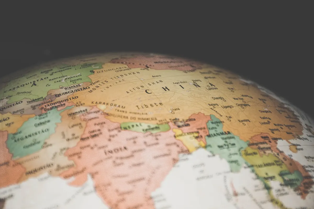 How to Find Local Travel Buddies in a New City